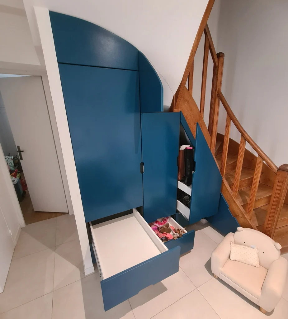 Design espace meuble entree sur mesure portes ouvertes
