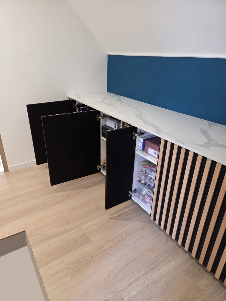 2026 meuble couloir design lineaire ouverture par la droite meuble gauche 1
